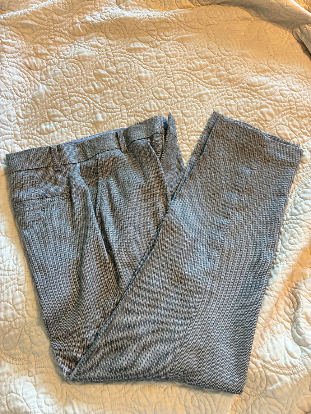 Lot of Boys Gray Herringbone Dress Pants + 2 White Dress Shirts Size 14 / 16